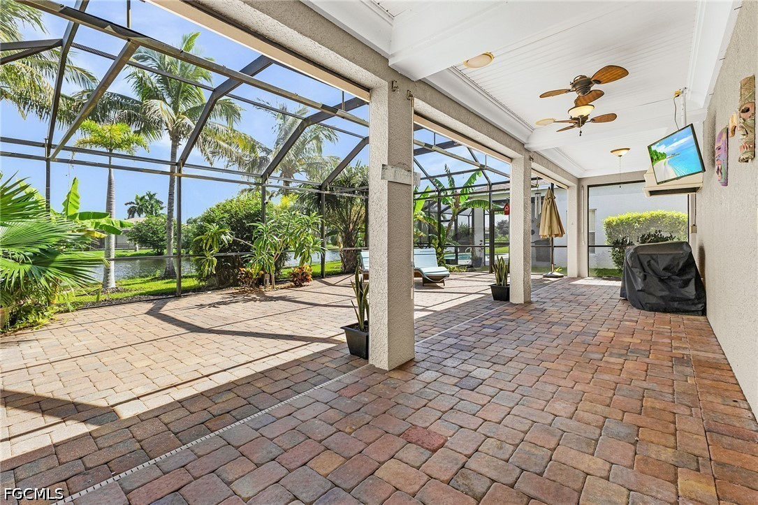 3 Bed Waterfront Home for Sale in Fort Myers, FL, $474,900 — photo 10