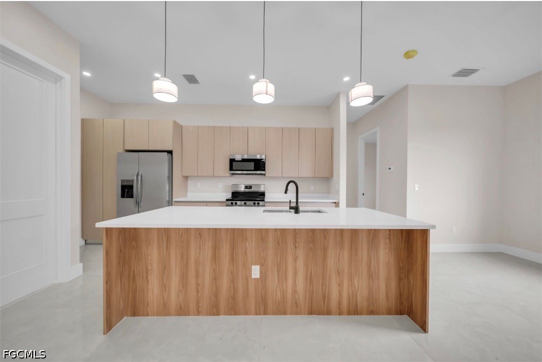 4 Bed SingleFamilyResidence for Sale in Lehigh Acres, FL — photo 10