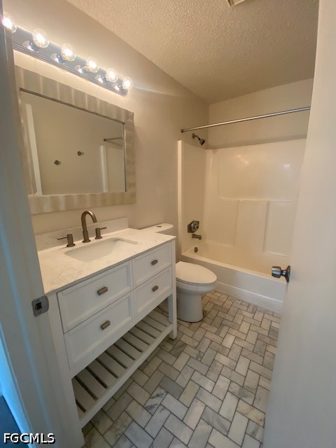 2 Bed Townhouse for Sale in Cypress Lake Estates, FL, $1,650 — photo 10