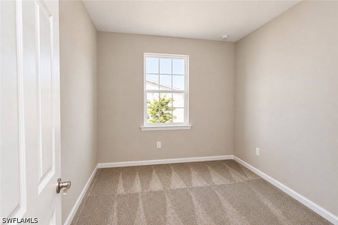 2 Bed SingleFamilyResidence for Sale in Enbrook, FL, $2,450 — photo 10