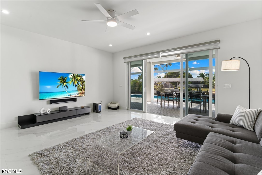 3 Bed Pool Home for Sale in Cape Coral, photo 10