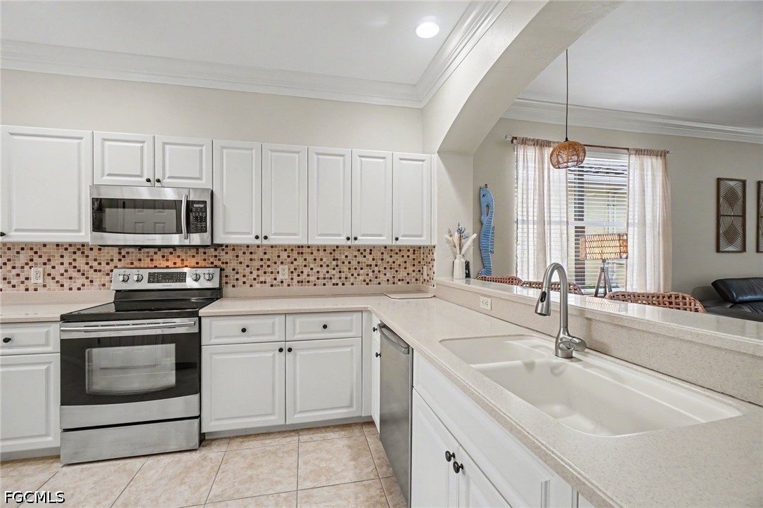 3 Bed Pool Home for Sale in Magnolia Landing, FL, $424,892 — photo 10