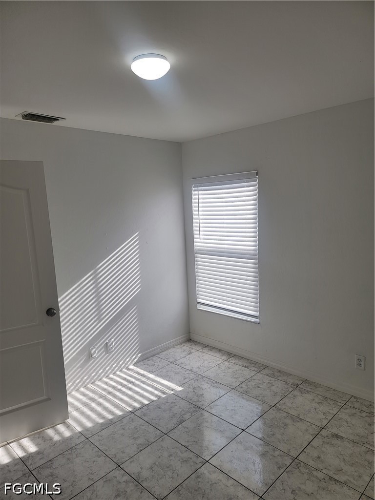 3 Bed SingleFamilyResidence for Sale in Lehigh Acres, FL — photo 10