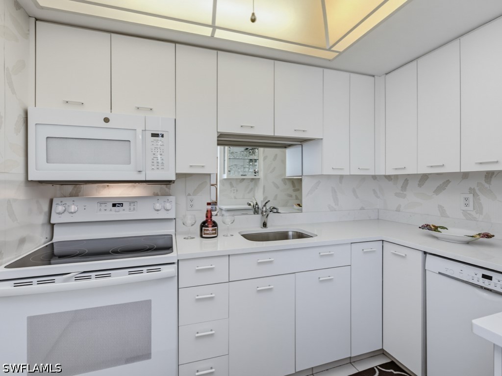 2 Bed Waterfront Home for Sale in Marco Island, FL, $749,900 — photo 10