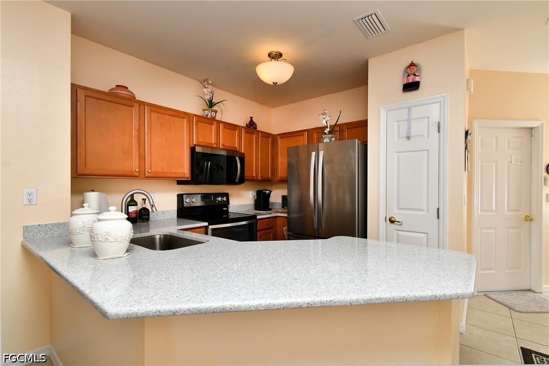 3 Bed Townhouse for Sale in Olympia Pointe, FL, $229,000 — photo 10