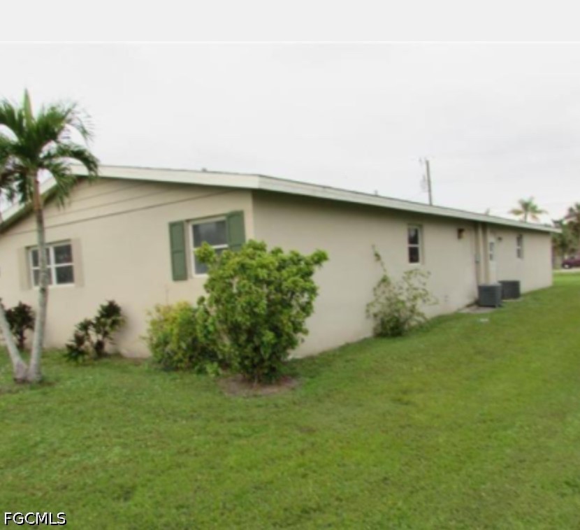 1 Bed Duplex for Sale in North Fort Myers, FL, $1,190 — photo 10