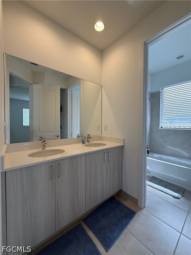 4 Bed SingleFamilyResidence for Sale in Immokalee, FL — photo 10