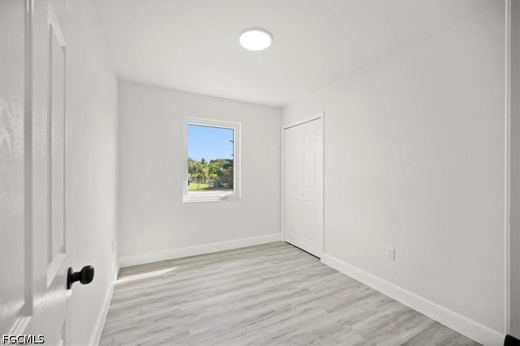 3 Bed SingleFamilyResidence for Sale in Fort Myers, FL — photo 10