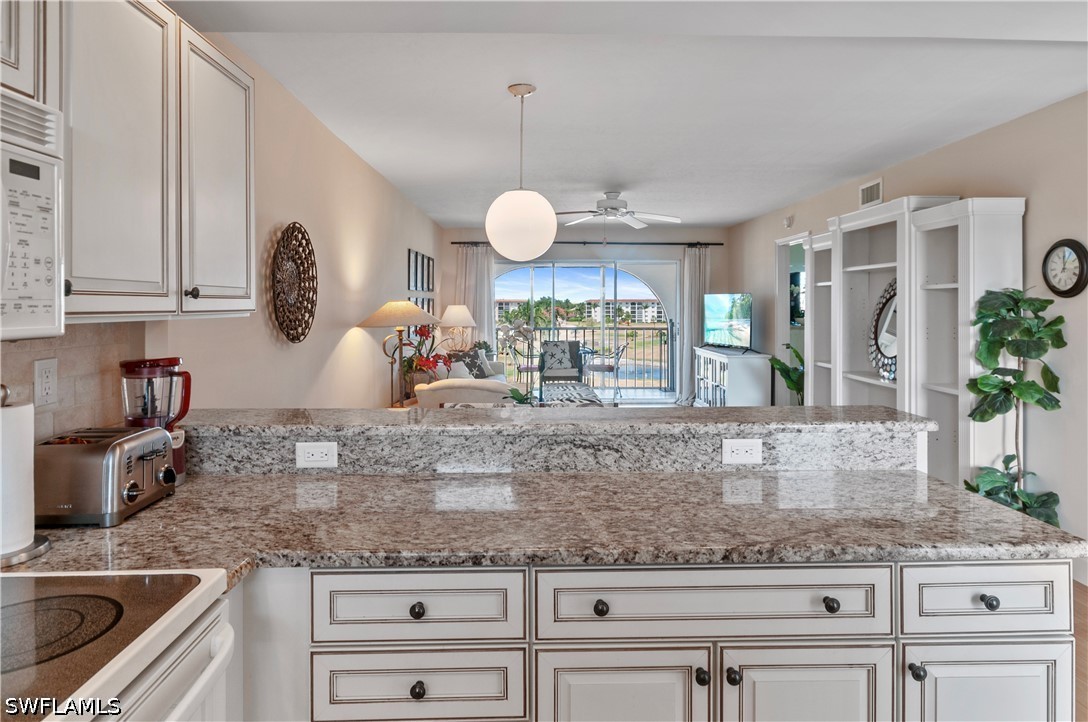 2 Bed Condominium for Sale in Naples, FL, $378,000 — photo 10