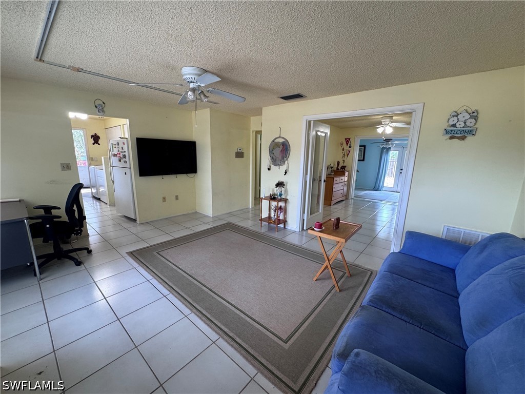 2 Bed SingleFamilyResidence for Sale in Naples, FL, $455,000 — photo 10
