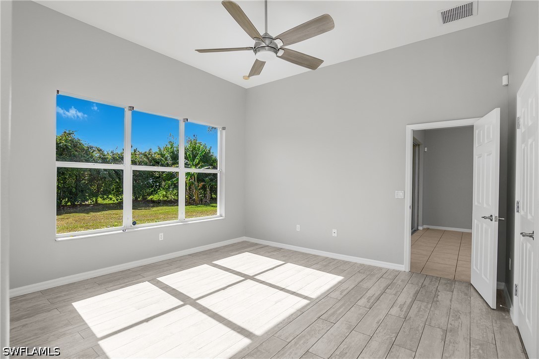 4 Bed SingleFamilyResidence for Sale in Naples, FL, $464,900 — photo 10