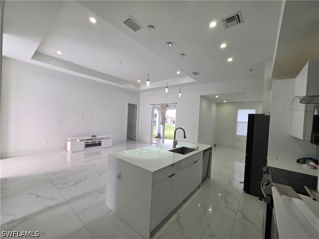 3 Bed SingleFamilyResidence for Sale in Cape Coral, FL — photo 10