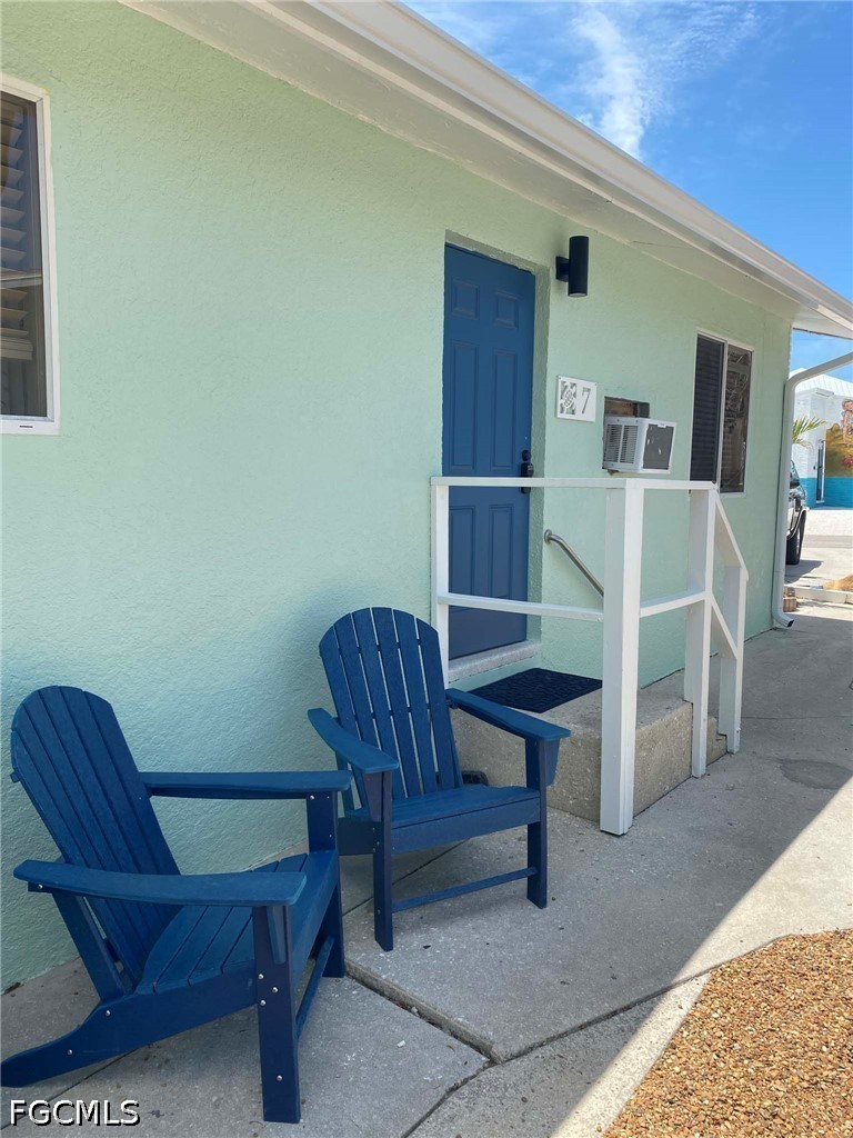 4 Bed Quadruplex for Sale in El Sol, FL, $1,250,000 — photo 10