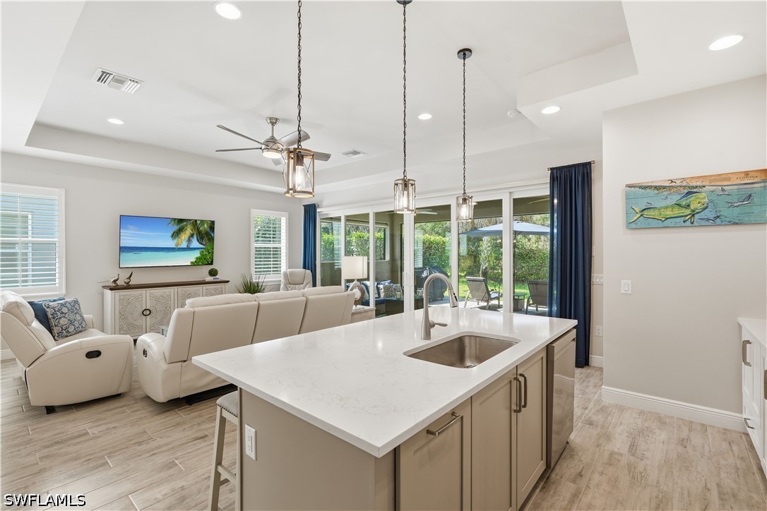 4 Bed SingleFamilyResidence for Sale in Naples, FL, $865,000 — photo 10