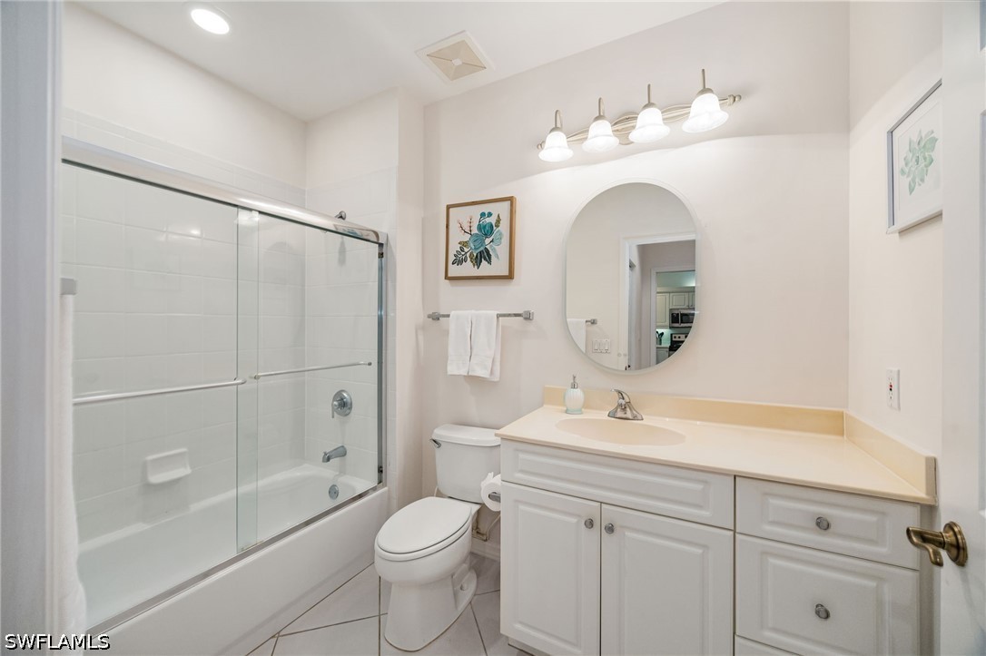 2 Bed Condominium for Sale in Bayfront, FL, $9,000 — photo 10