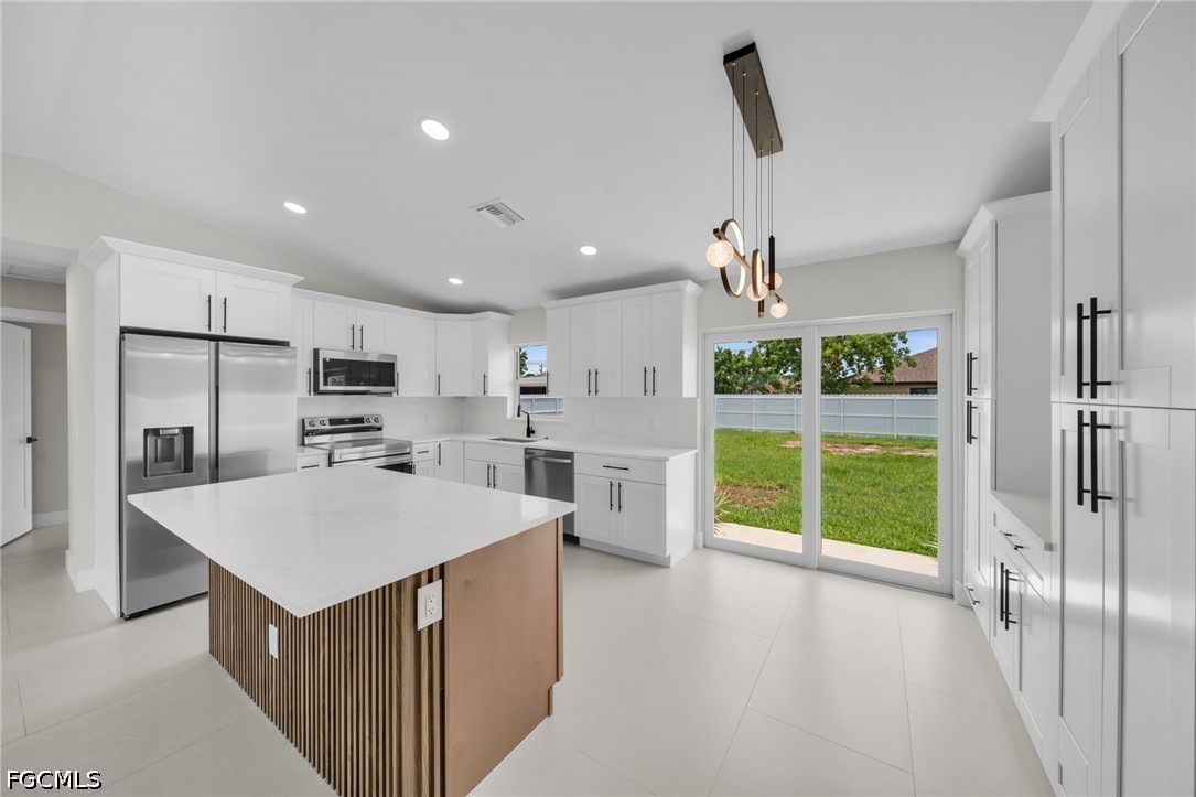 3 Bed SingleFamilyResidence for Sale in Cape Coral, FL — photo 10
