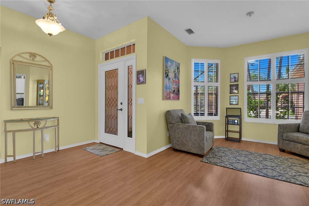 2 Bed SingleFamilyResidence for Sale in North Fort Myers, FL — photo 10