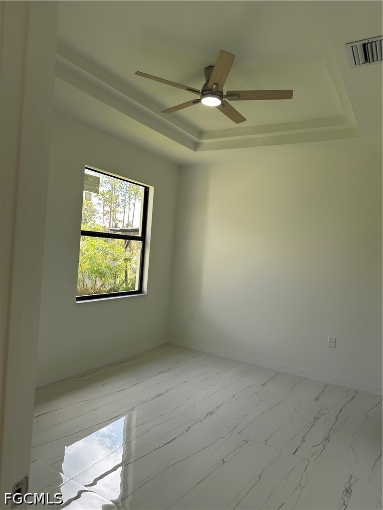 3 Bed SingleFamilyResidence for Sale in Naples, FL, $465,000 — photo 10