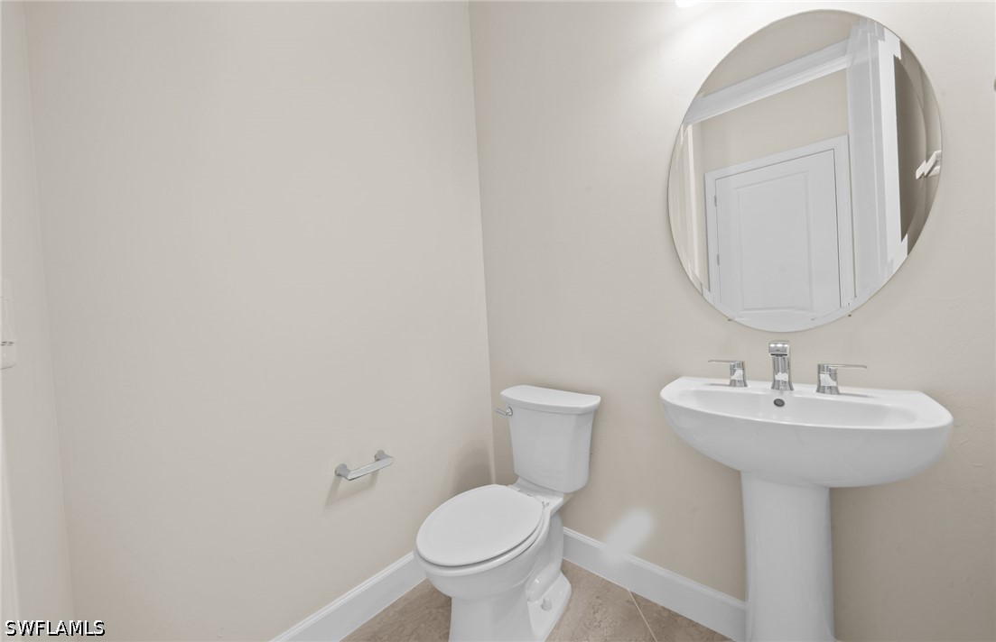 2 Bed SingleFamilyResidence for Sale in North Fort Myers, FL — photo 10