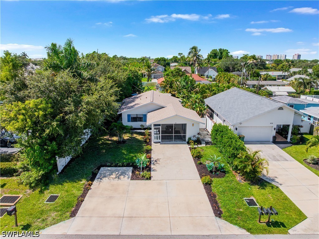 2 Bed SingleFamilyResidence for Sale in Naples, FL, $595,000 — photo 10