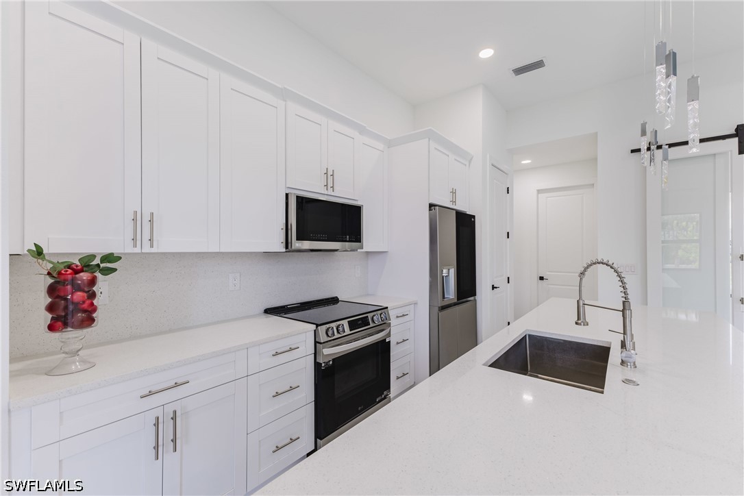 3 Bed SingleFamilyResidence for Sale in Cape Coral, FL — photo 10