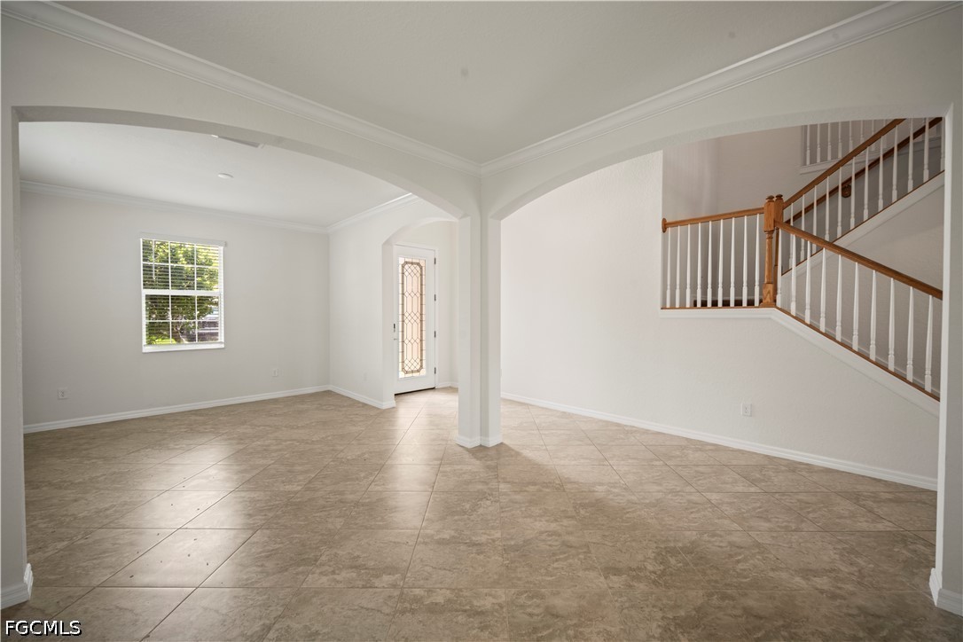 5 Bed SingleFamilyResidence for Sale in Castalina, FL — photo 10