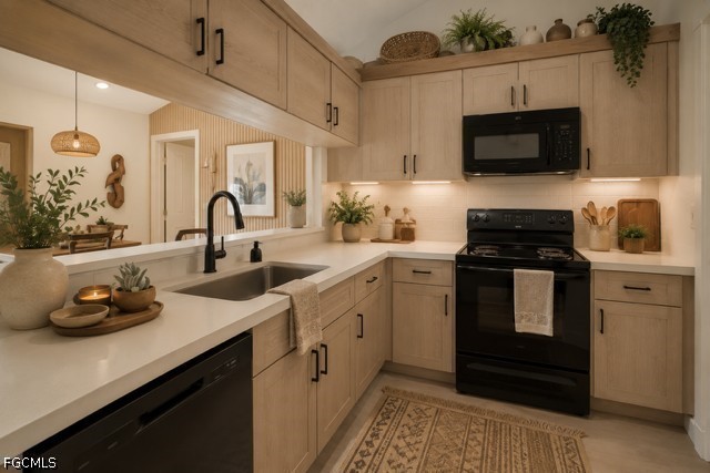 2 Bed Condominium for Sale in Fort Myers, FL, $167,500 — photo 10