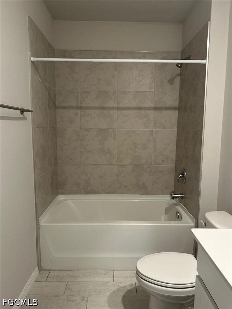 4 Bed SingleFamilyResidence for Sale in Cape Coral, FL — photo 10