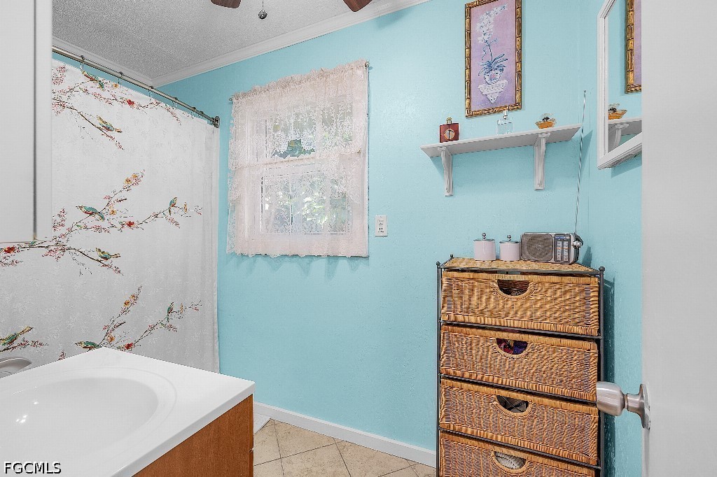 3 Bed SingleFamilyResidence for Sale in Bokeelia, FL — photo 10