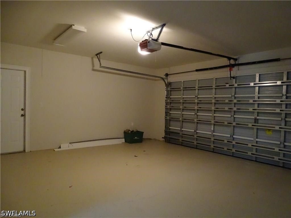 3 Bed SingleFamilyResidence for Sale in Naples, FL, $3,100 — photo 10