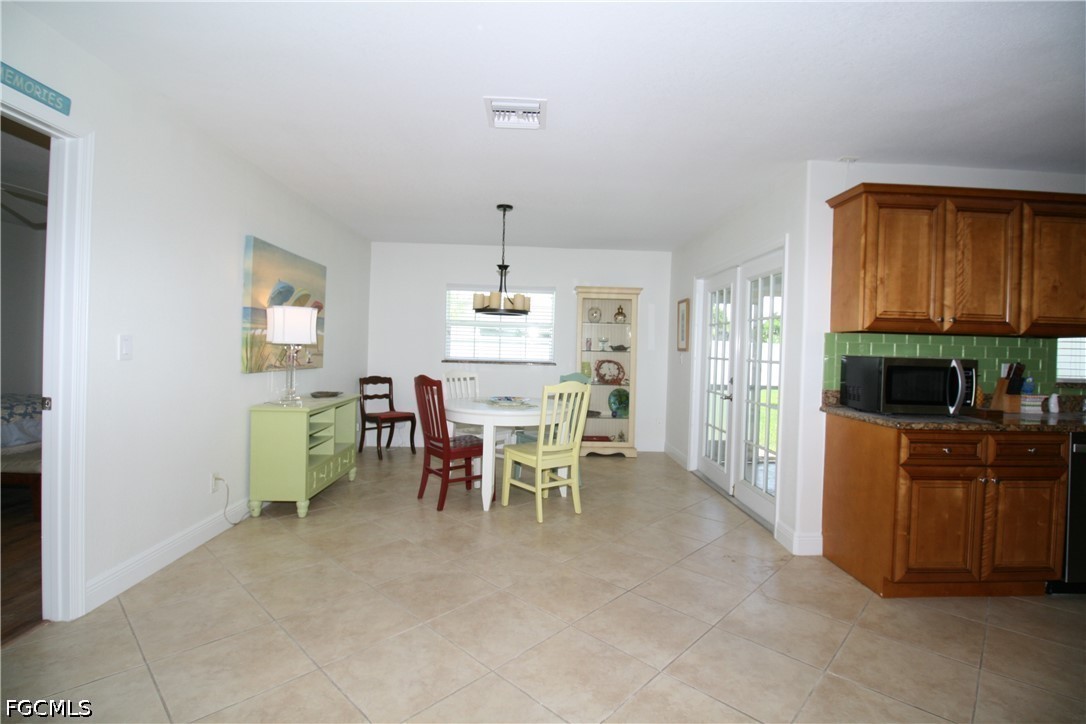 3 Bed SingleFamilyResidence for Sale in Cape Coral, FL — photo 10