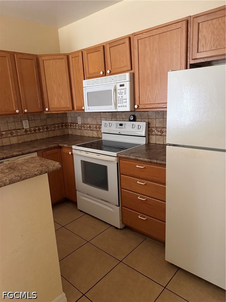 3 Bed SingleFamilyResidence for Sale in Lehigh Acres, photo 10