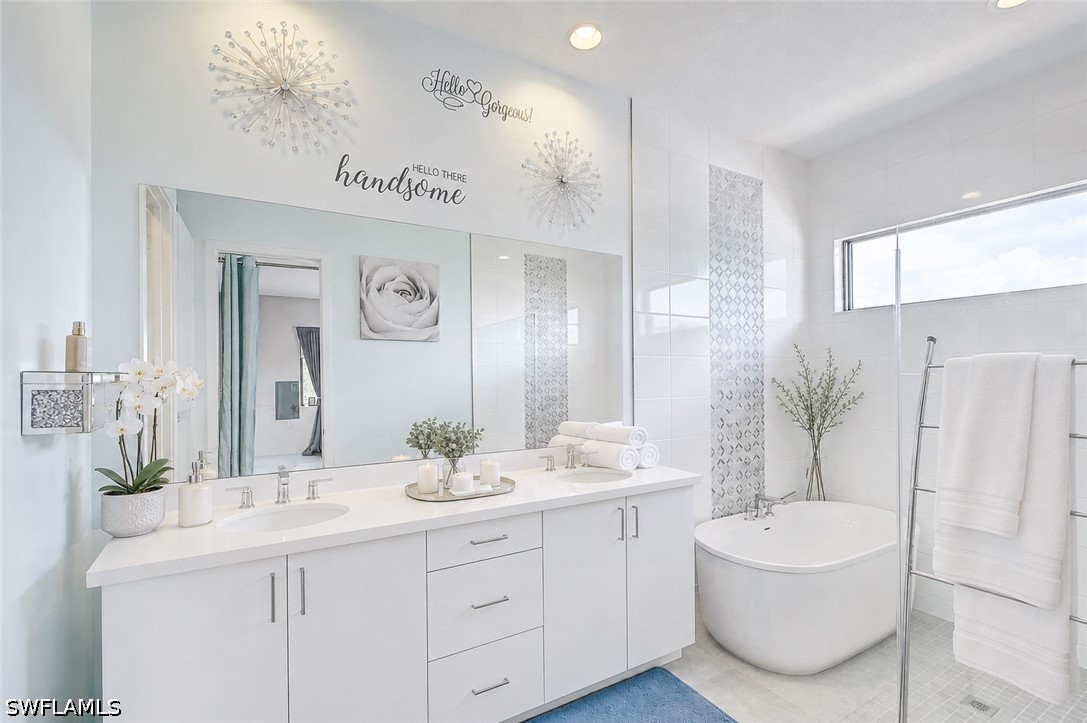 4 Bed Pool Home for Sale in Maple Ridge, FL, $1,000,000 — photo 10
