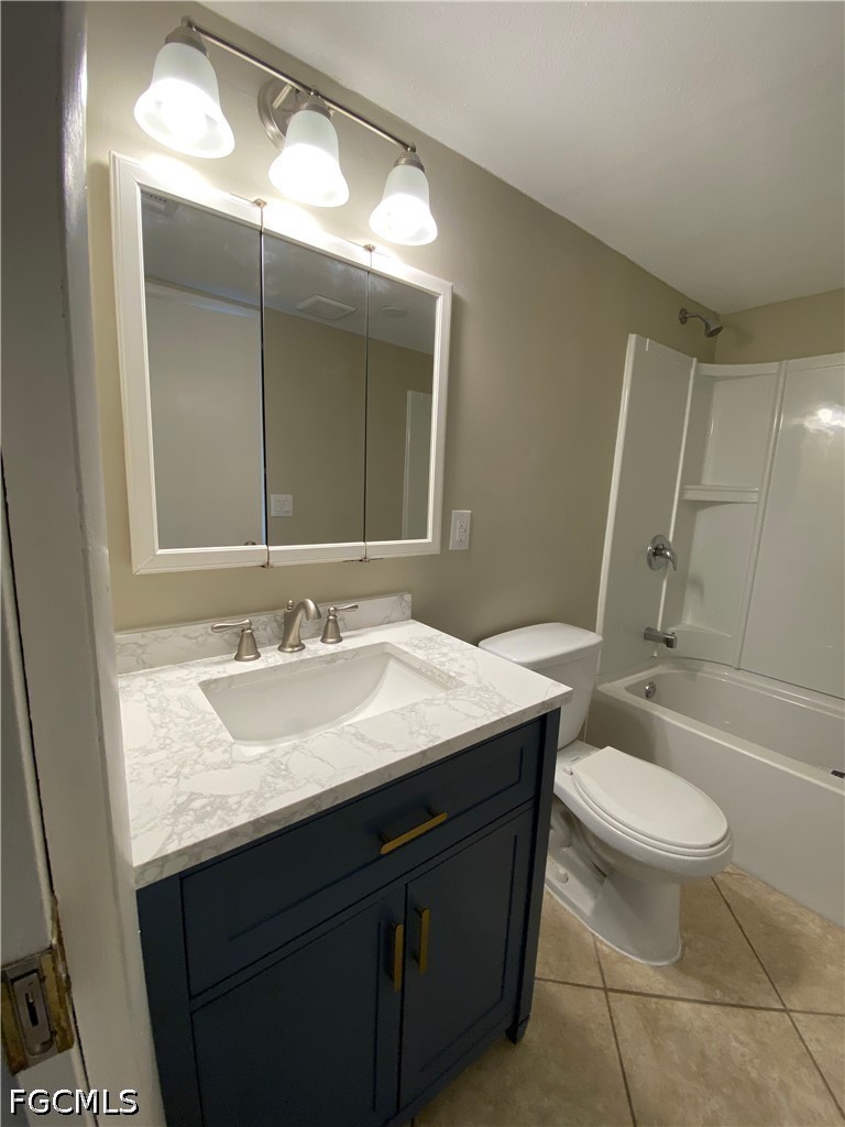 4 Bed Duplex for Sale in Fort Myers, FL, $1,850 — photo 10