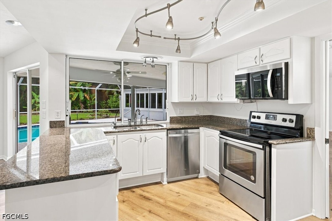 4 Bed Pool Home for Sale in Fort Myers, photo 10