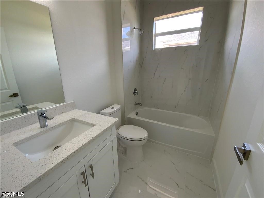 3 Bed Waterfront Home for Sale in Fort Myers, FL, $316,495 — photo 10