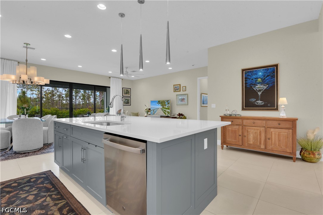3 Bed SingleFamilyResidence for Sale in Estero, photo 10