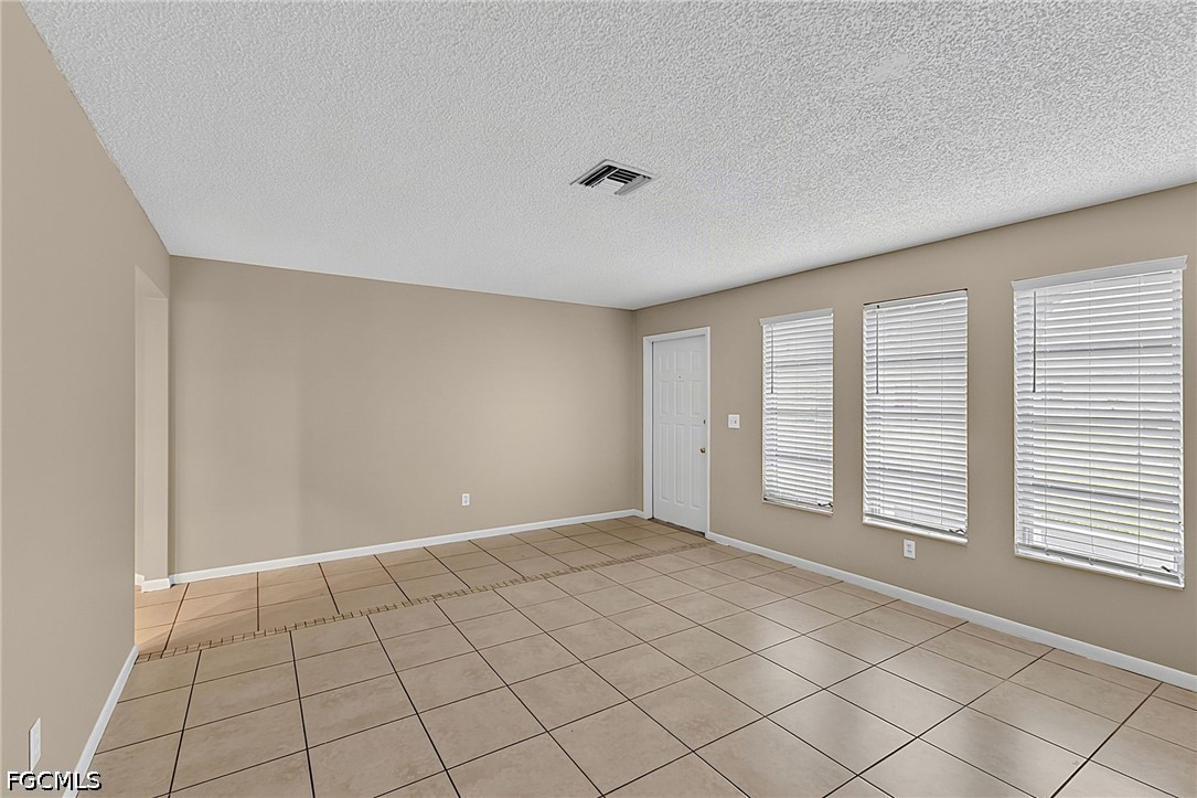 3 Bed SingleFamilyResidence for Sale in San Carlos Park, FL — photo 10