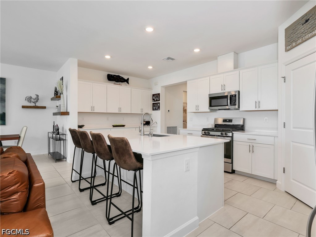 3 Bed Pool Home for Sale in Verdana Village, photo 10