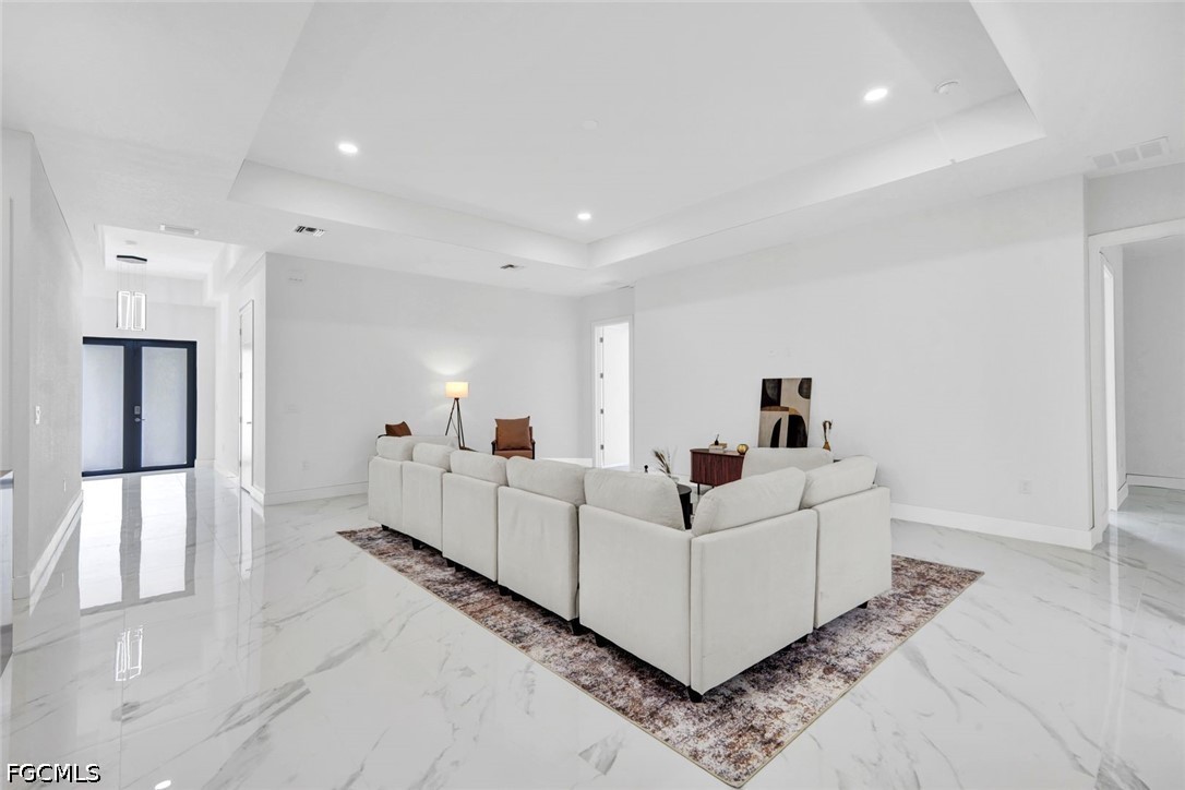 4 Bed SingleFamilyResidence for Sale in Labelle, FL — photo 10