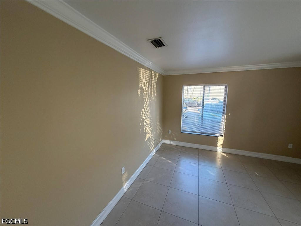 1 Bed Condominium for Sale in Green Tee Village, FL, $1,050 — photo 10