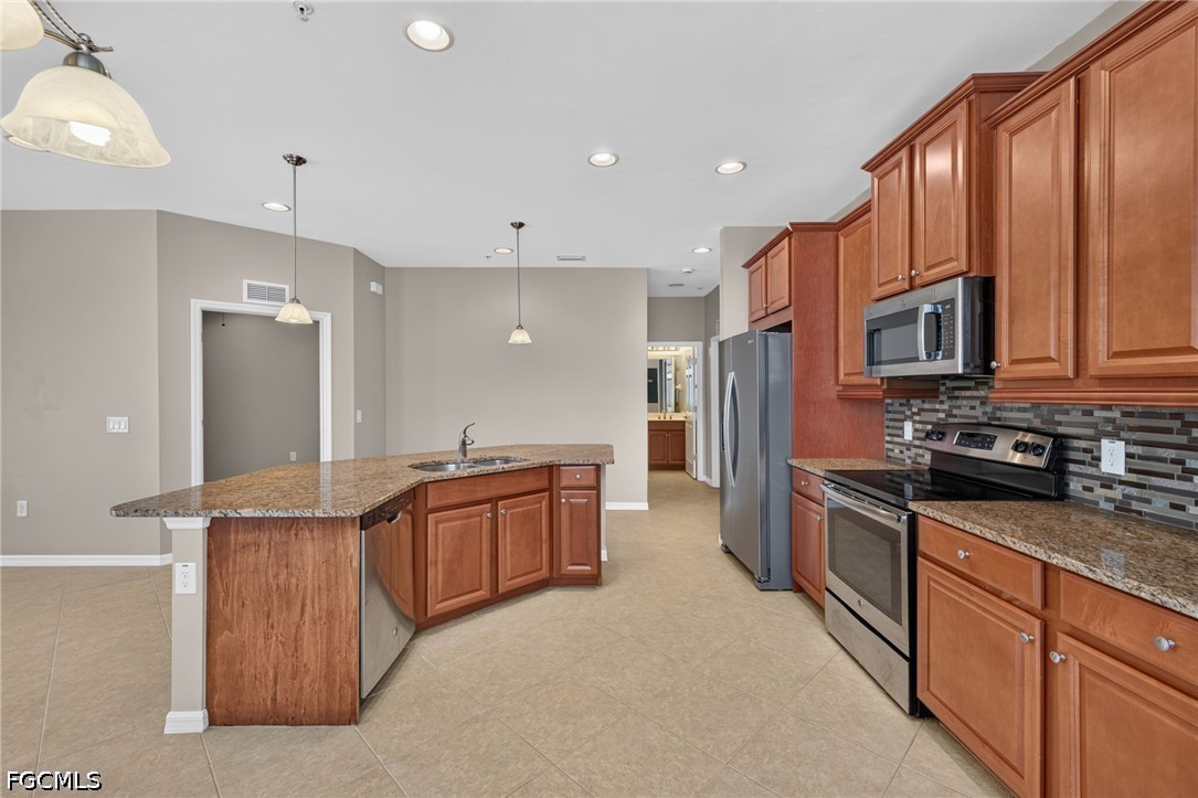 3 Bed Waterfront Home for Sale in Fort Myers, photo 10