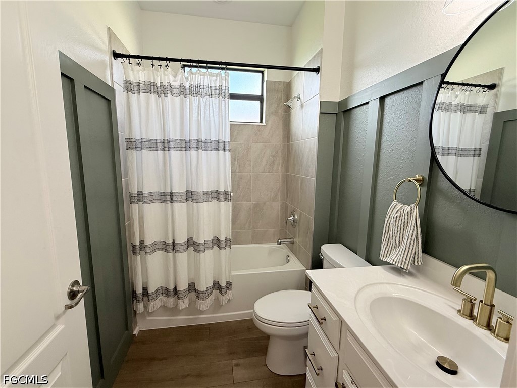 5 Bed Pool Home for Sale in Portico, FL, $677,000 — photo 10