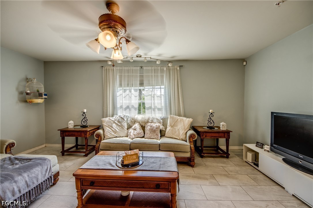 2 Bed Condominium for Sale in Coral Cove, photo 10