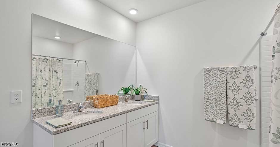 3 Bed SingleFamilyResidence for Sale in Not Applicable, FL — photo 10