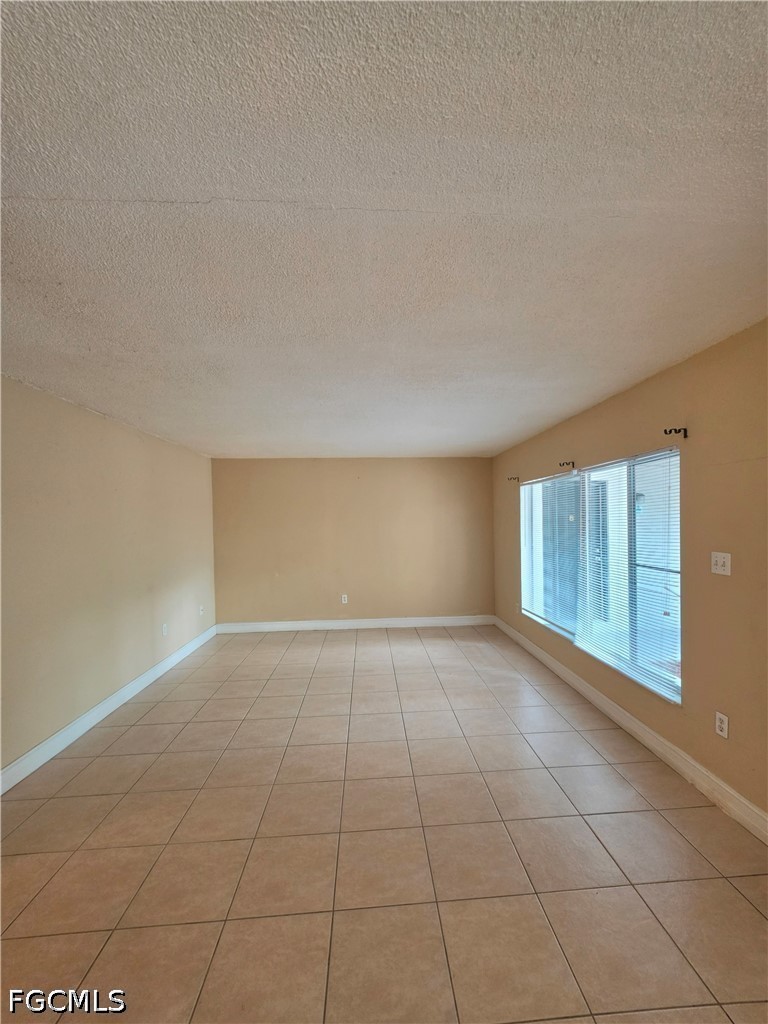 1 Bed Condominium for Sale in Green Tee Village, FL, $1,200 — photo 10