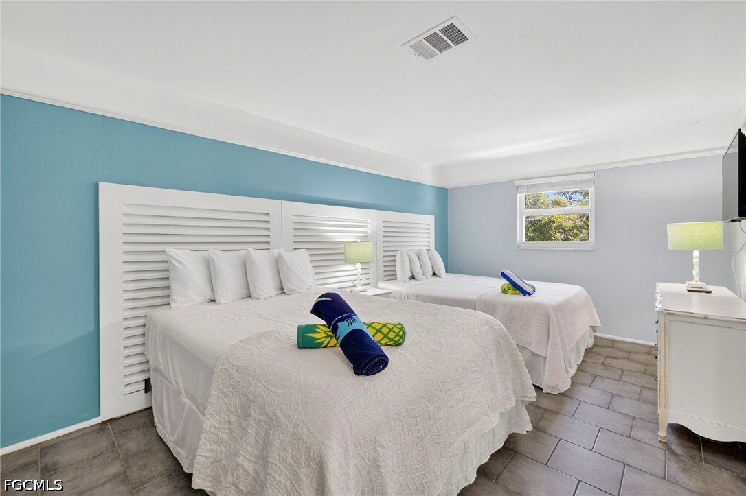 6 Bed Quadruplex for Sale in Seagrape, photo 10