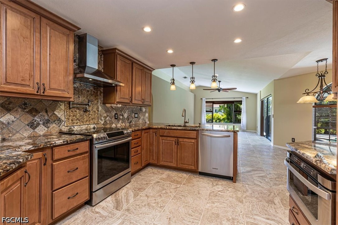 3 Bed Pool Home for Sale in Cape Coral, photo 10