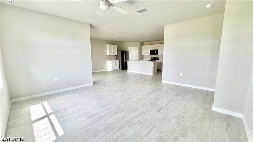 4 Bed SingleFamilyResidence for Sale in Palmetto Landing, FL — photo 10