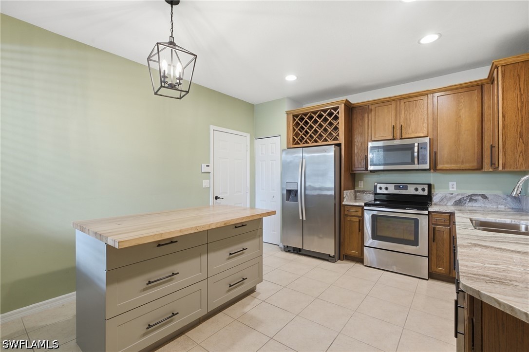 3 Bed Townhouse for Sale in Colonnade At Forum, FL, $289,000 — photo 10